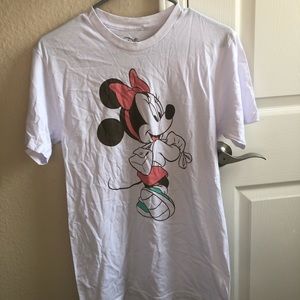 Women’s Boxlunch Minnie Mouse shirt size Small